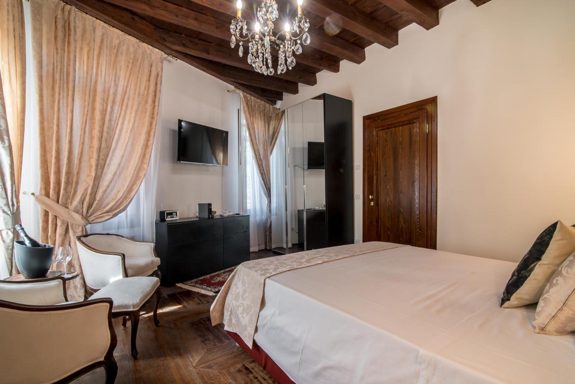 Casa Locatelli * Padoue